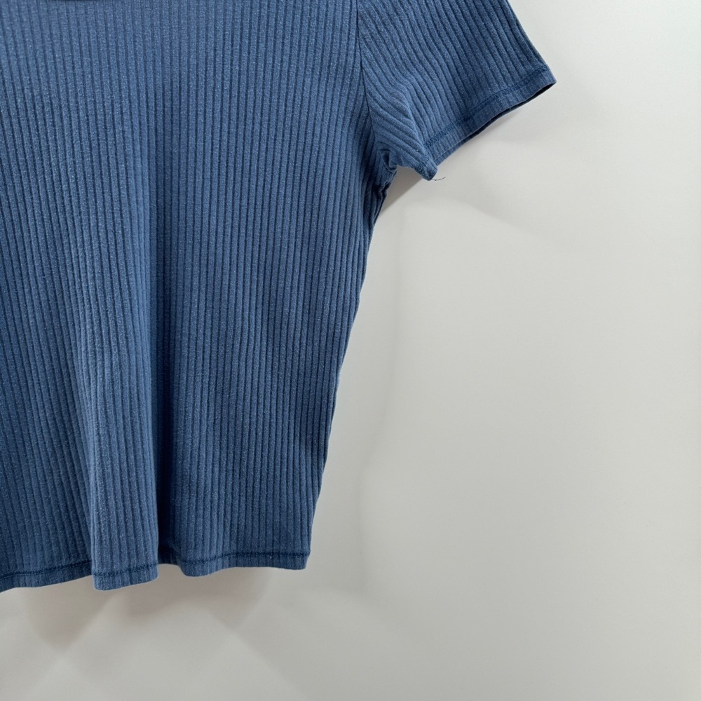 Hollister Blue Ribbed Cropped Top Scoop Neck Low Back Women’s Size Large - Picture 3 of 6
